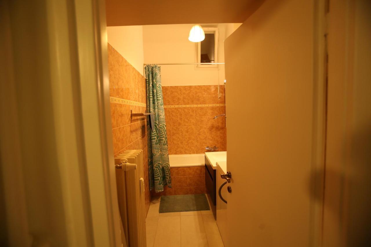 Castle Courtyard Hideaway Apartment Budapest Bagian luar foto